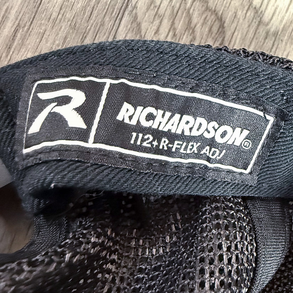 Fairview Black Trucker Hat Richardson 112+ R-Flex Snapback Cap Mesh Adjustable - Picture 4 of 4